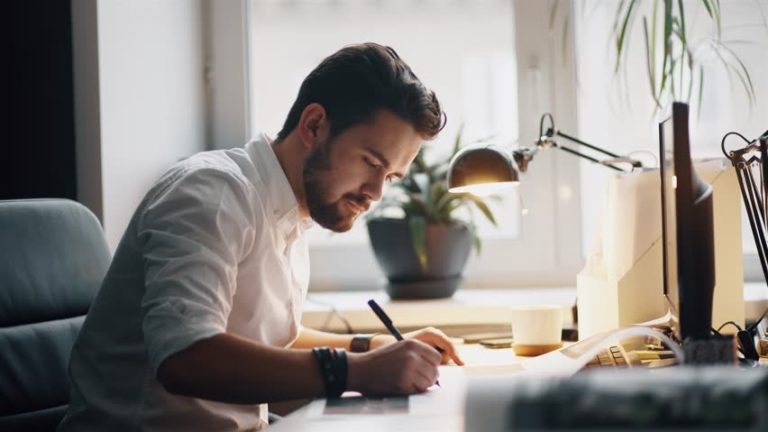 EL DESPIDO DISCIPLINARIO. INCUMPLIMIENTOS GRAVES DEL TRABAJADOR.